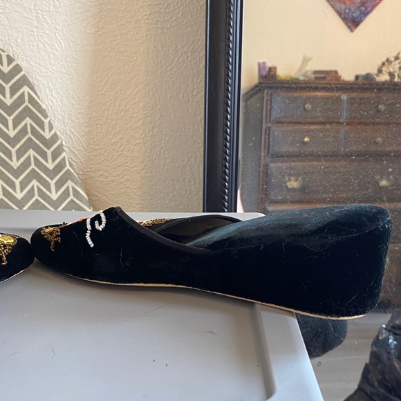 Black Velvet Mules with Dragon Embroidery vintage worn once - Picture 7 of 12